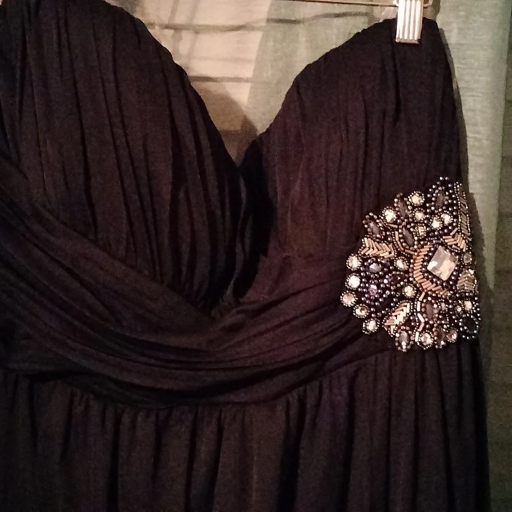 Women's Strapless Formal Dress - Picture 2 of 5